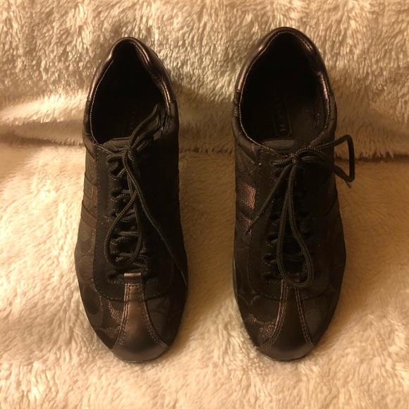 COACH, Style A1166 Katelyn Size 7 - Picture 2 of 7